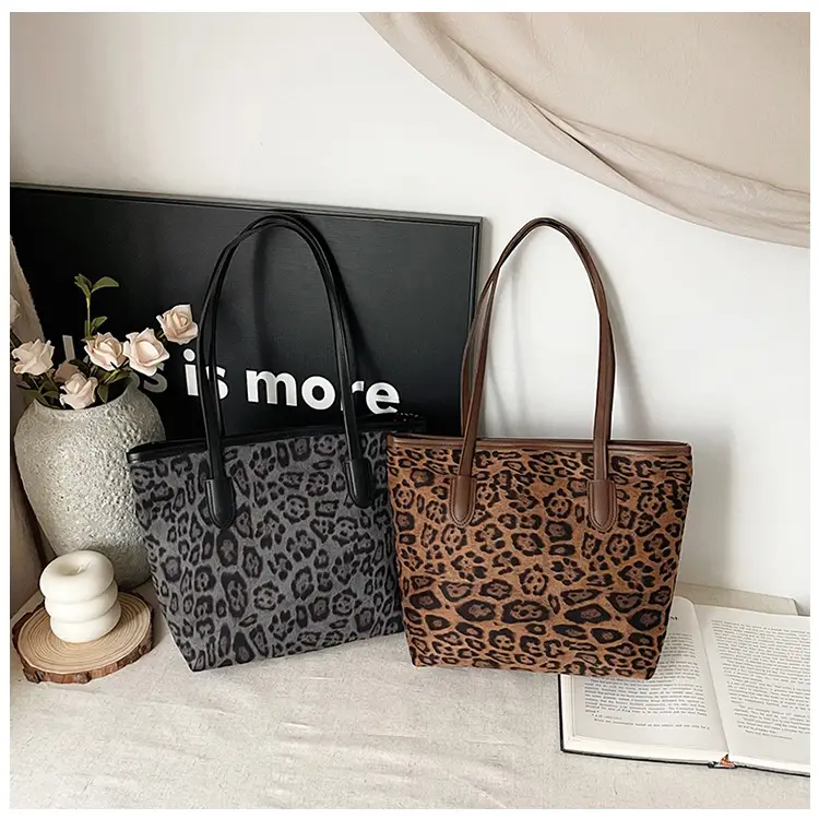 Leopard Print Large Capacity Women's Tote Bag 2024 — feature 40