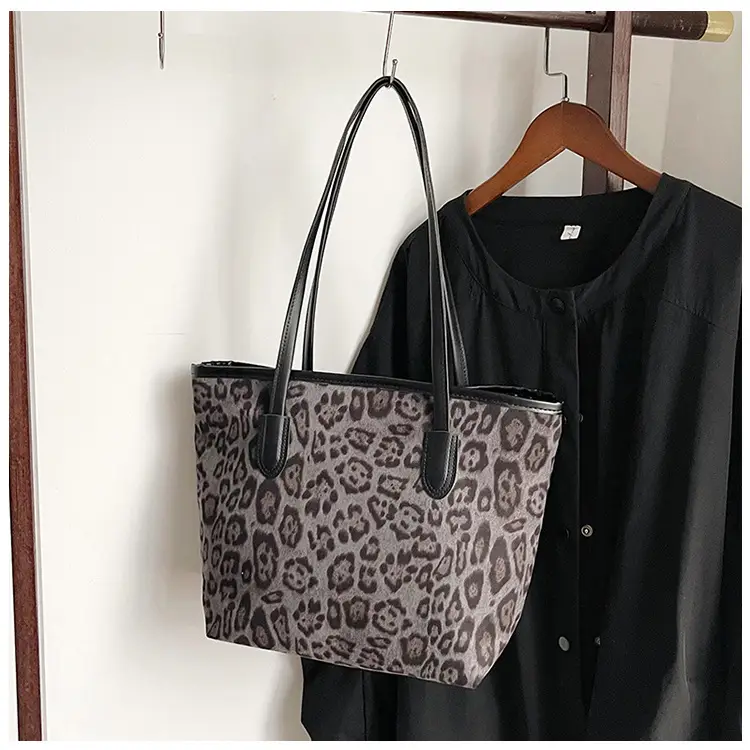 Leopard Print Large Capacity Women's Tote Bag 2024 — feature 44