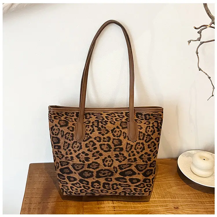 Leopard Print Large Capacity Women's Tote Bag 2024 — feature 48