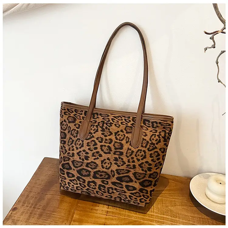 Leopard Print Large Capacity Women's Tote Bag 2024 — feature 49