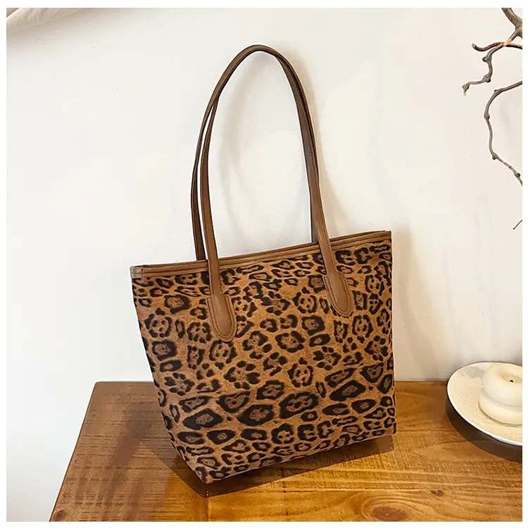 Leopard Print Large Capacity Women's Tote Bag 2024 — feature 50