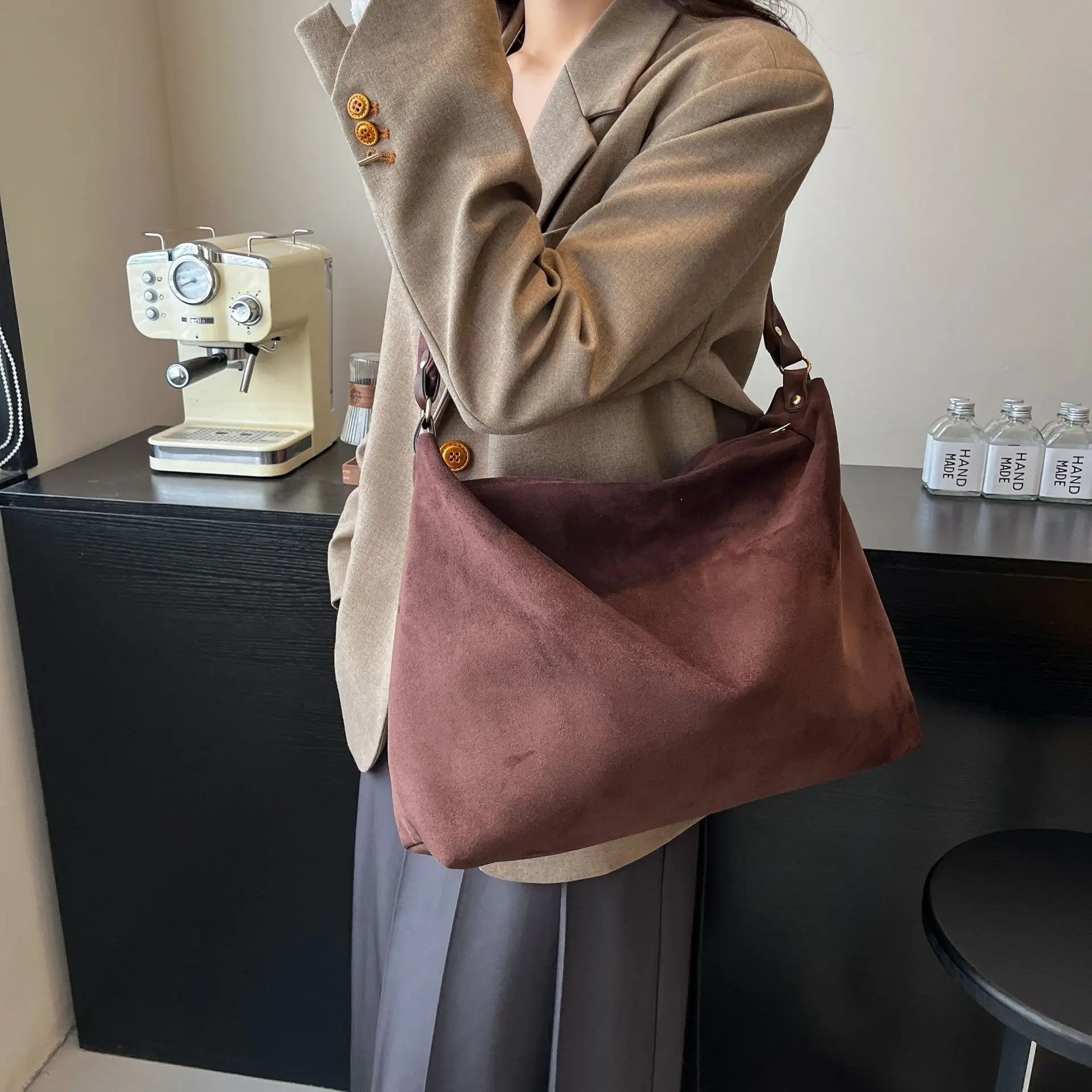 2026 Women's Retro Suede Shoulder Bag Large Capacity - Image 4