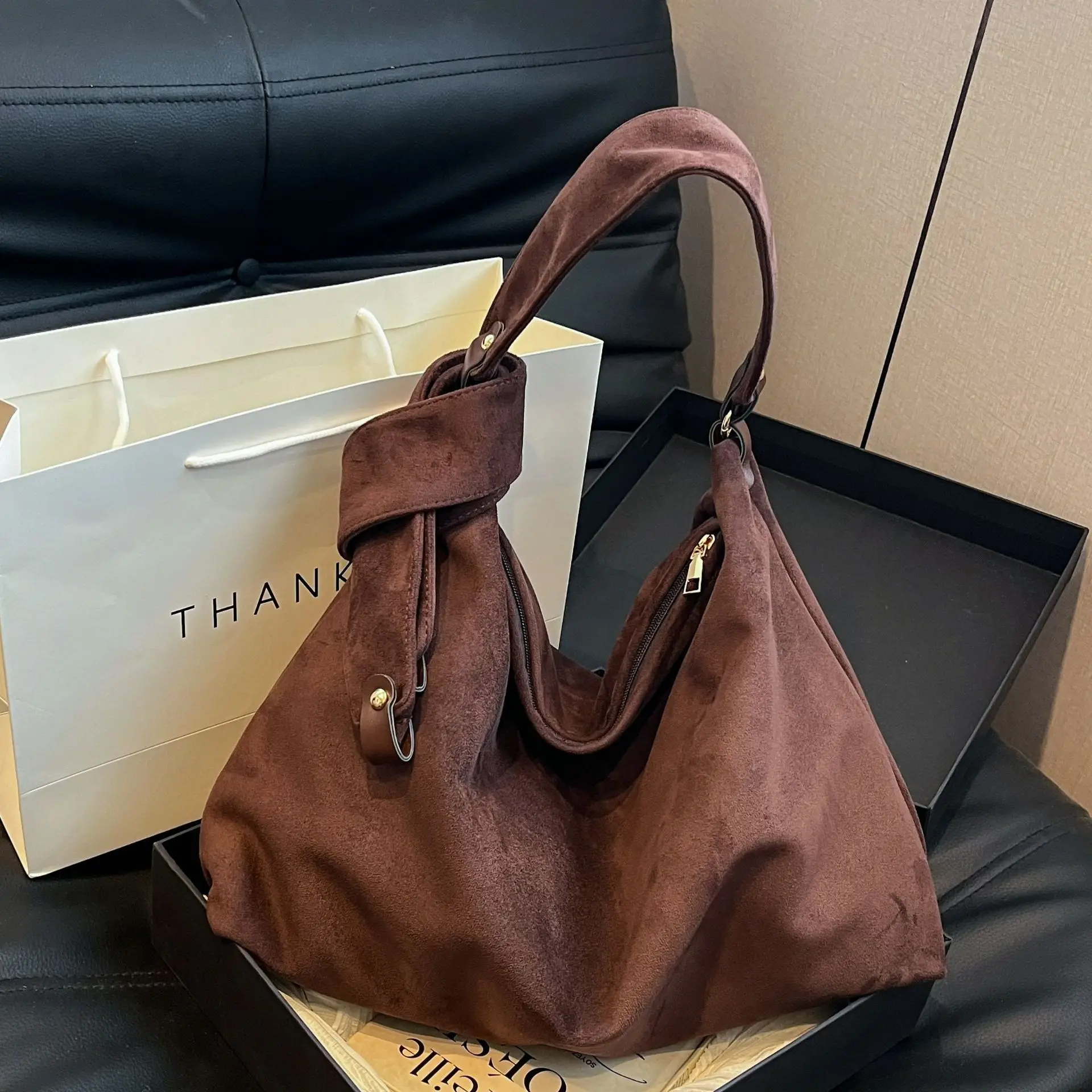 2026 Women's Retro Suede Shoulder Bag Large Capacity - Image 5