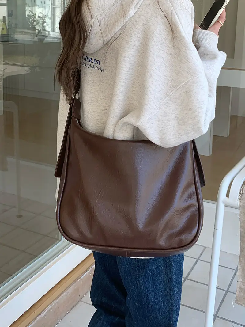 Retro Brown Leather Shoulder Bag for Women 2026 — feature 12