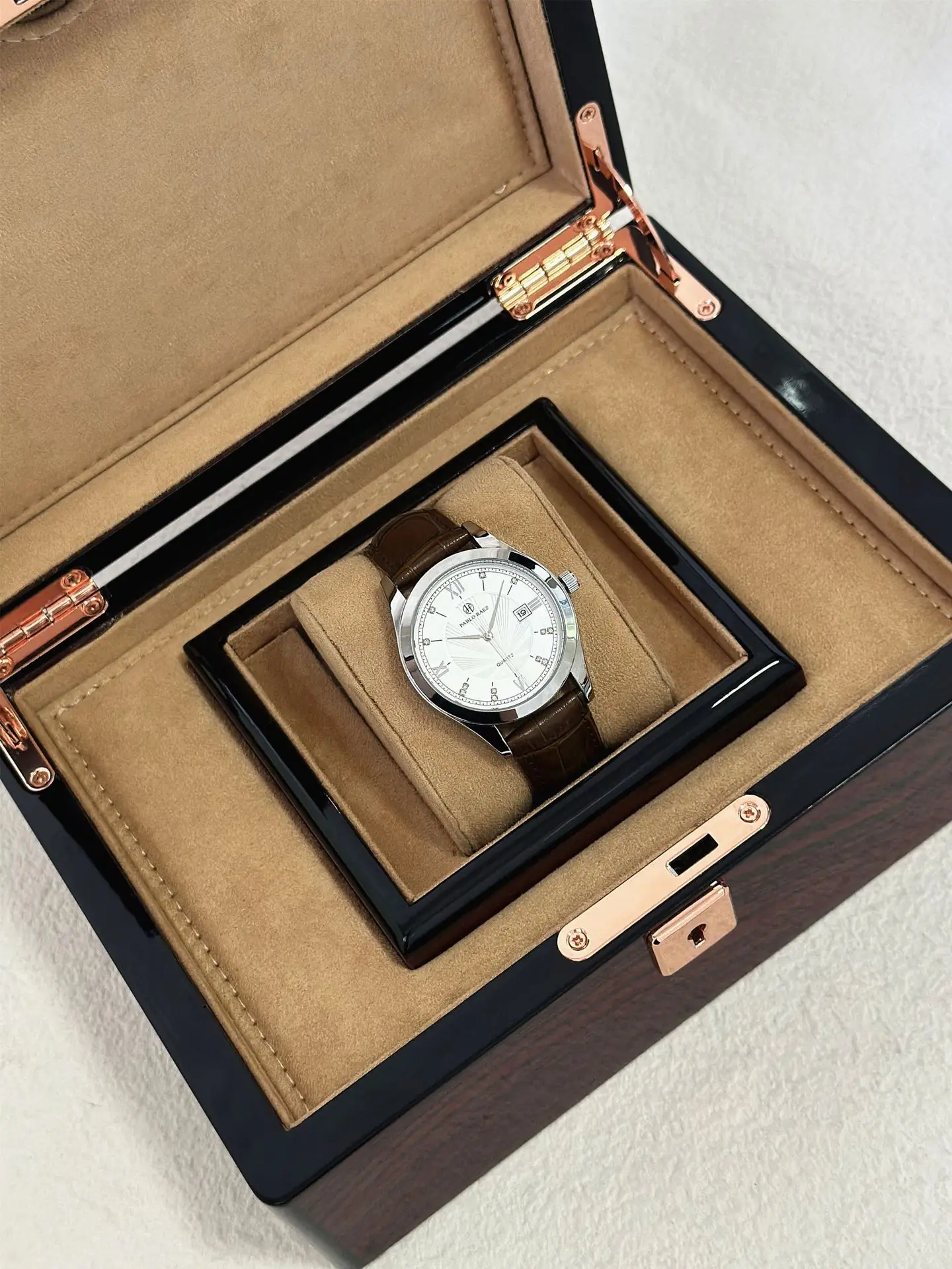Pablo Raez Brown Men's Watch with Rose Gold Strap — feature 6