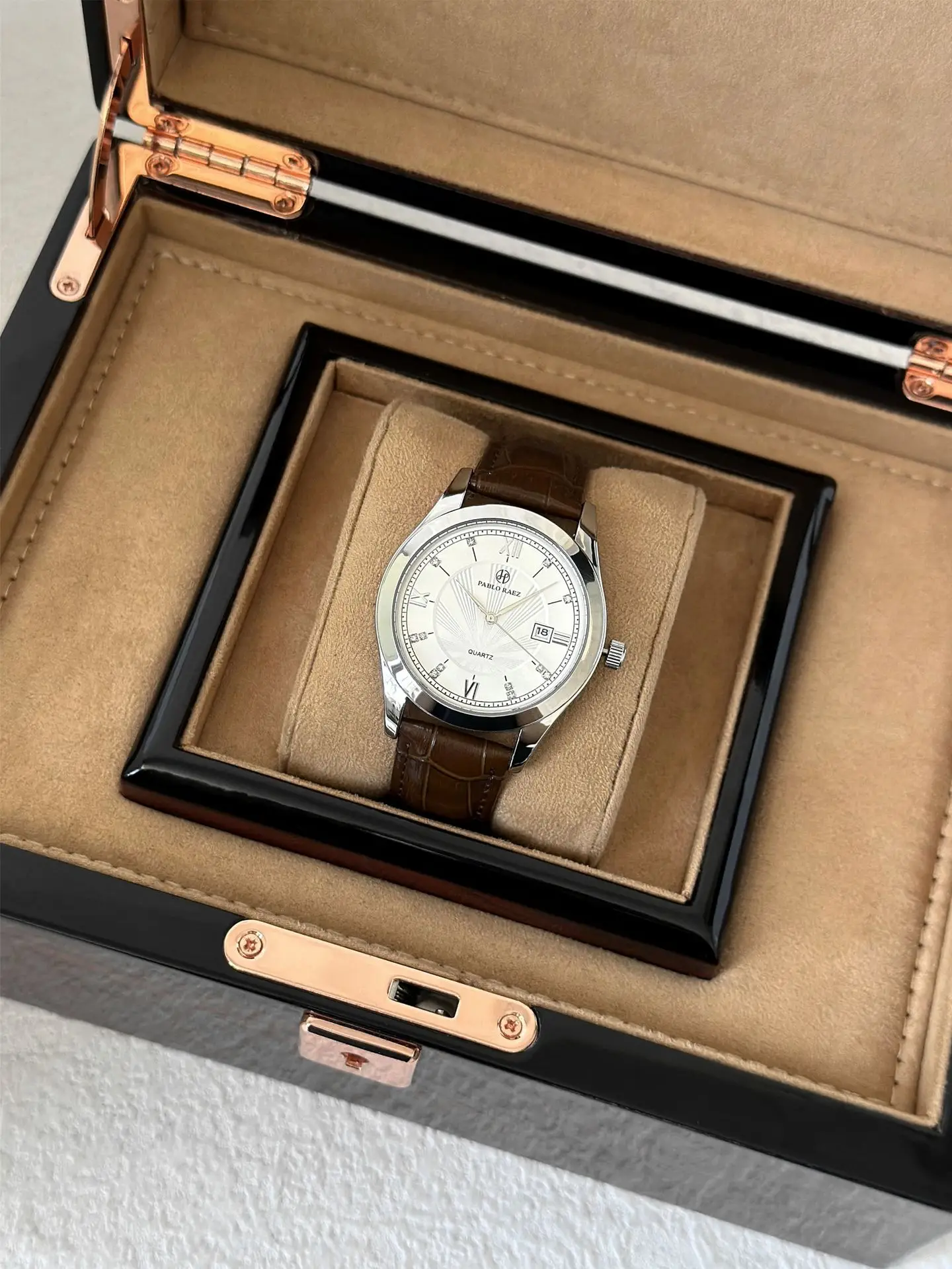 Pablo Raez Brown Men's Watch with Rose Gold Strap — feature 7