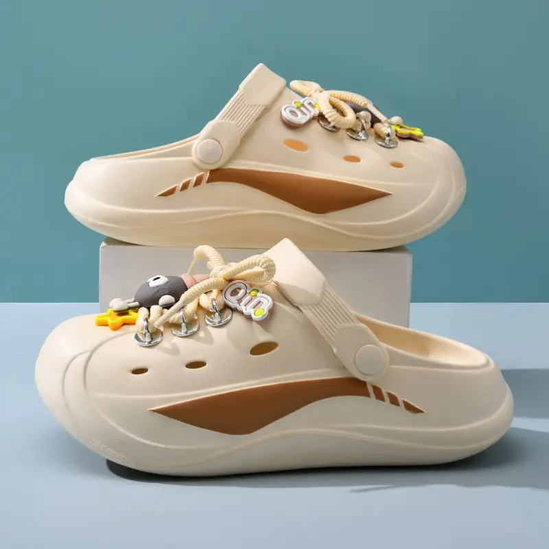 Thick-soled hole shoes women's non-smelly feet diy non-slip toe-covered slippers EVA wear-resistant cute breathable beach sandals - Image 4