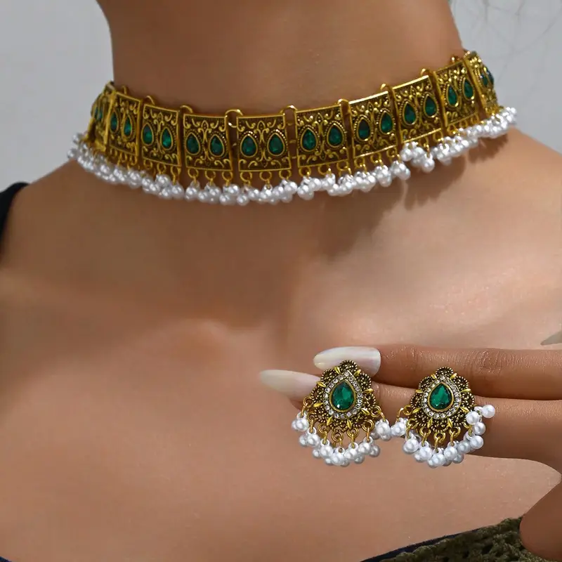 Europe and the United States cross-border fashion retro peacock wings drop spike exaggerated ladies necklace earrings jewelry suit