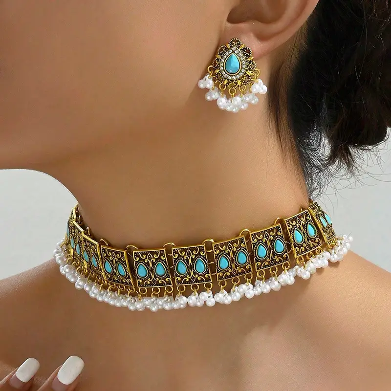 Europe and the United States cross-border fashion retro peacock wings drop spike exaggerated ladies necklace earrings jewelry suit — feature 1