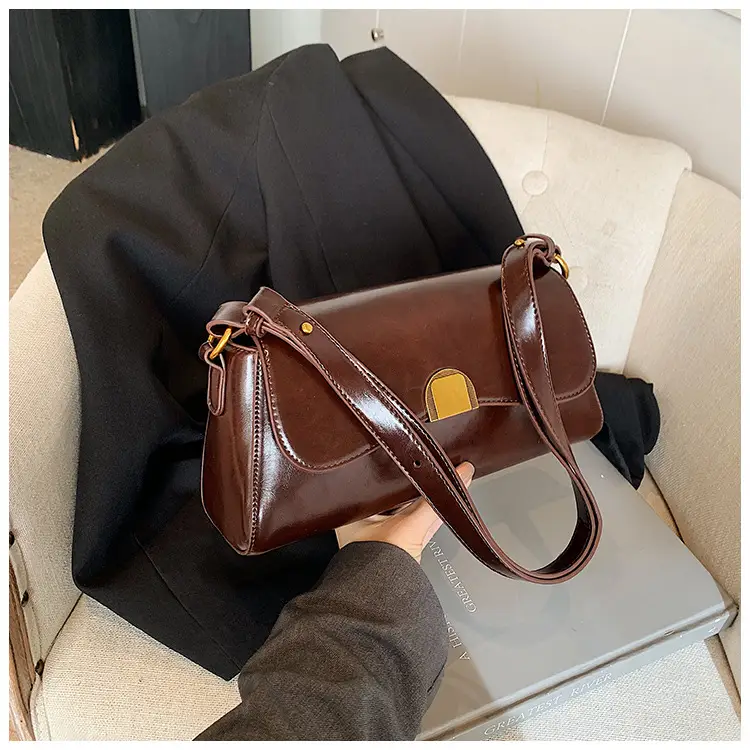 Retro Texture Crossbody Bag Women Gold 2024 — feature 15