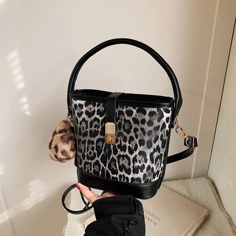 Leopard Print Crossbody Bag Women 2025 New - Image 4
