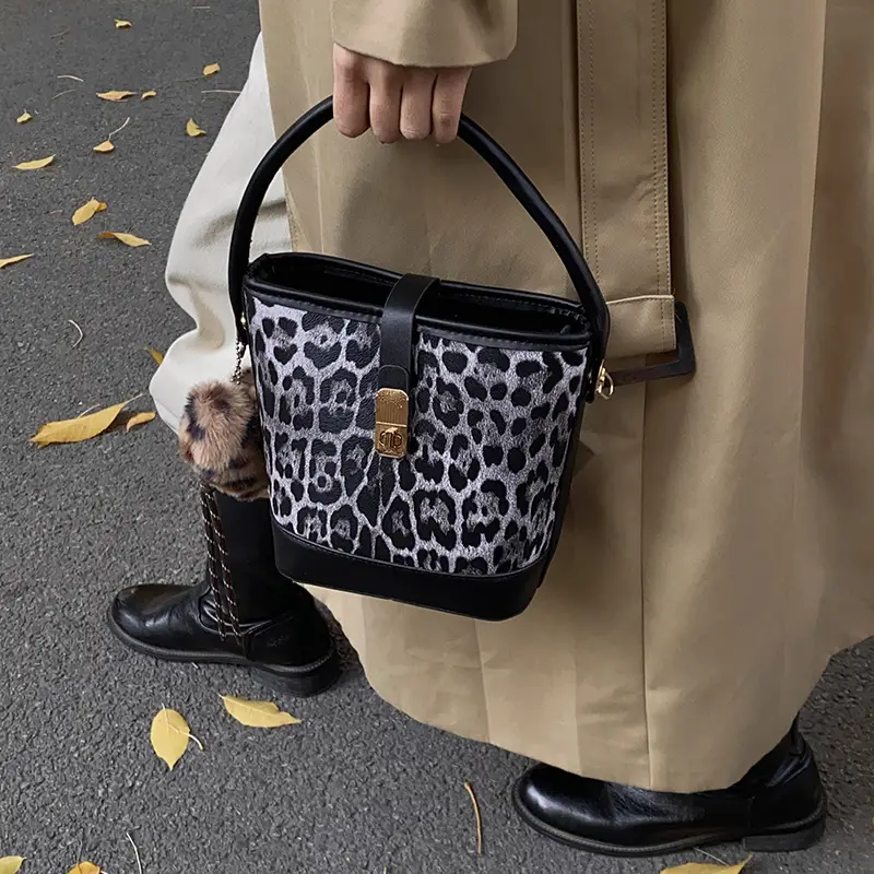 Leopard Print Crossbody Bag Women 2025 New - Image 6