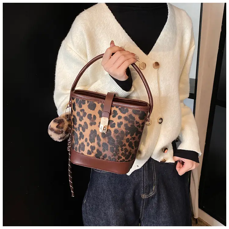 Leopard Print Crossbody Bag Women 2025 New — feature 10