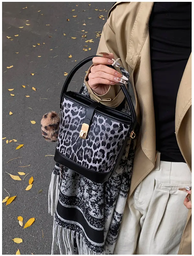Leopard Print Crossbody Bag Women 2025 New — feature 16