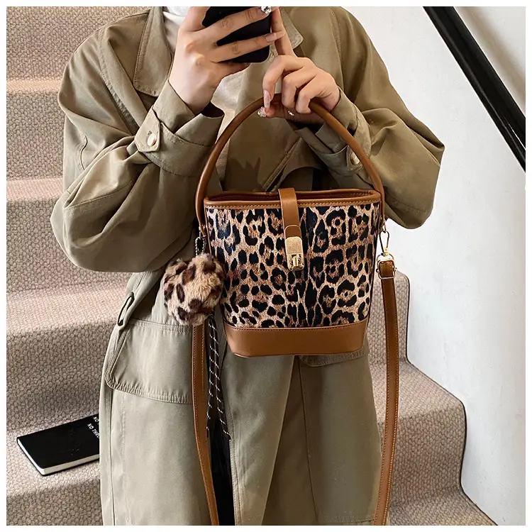 Leopard Print Crossbody Bag Women 2025 New — feature 18