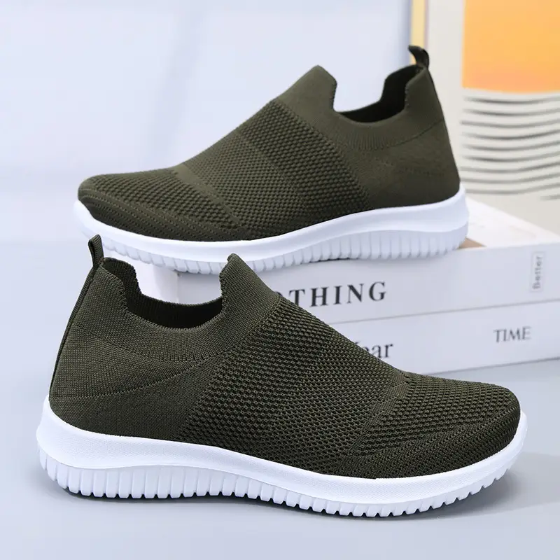Cross-Border Slip-On Women's Shoes, Mother's Shoes, Summer Fly-Knit Breathable Single Shoes, Lightweight Soft-Soled Shoes for the Elderly, Mesh Sports Shoes — feature 3