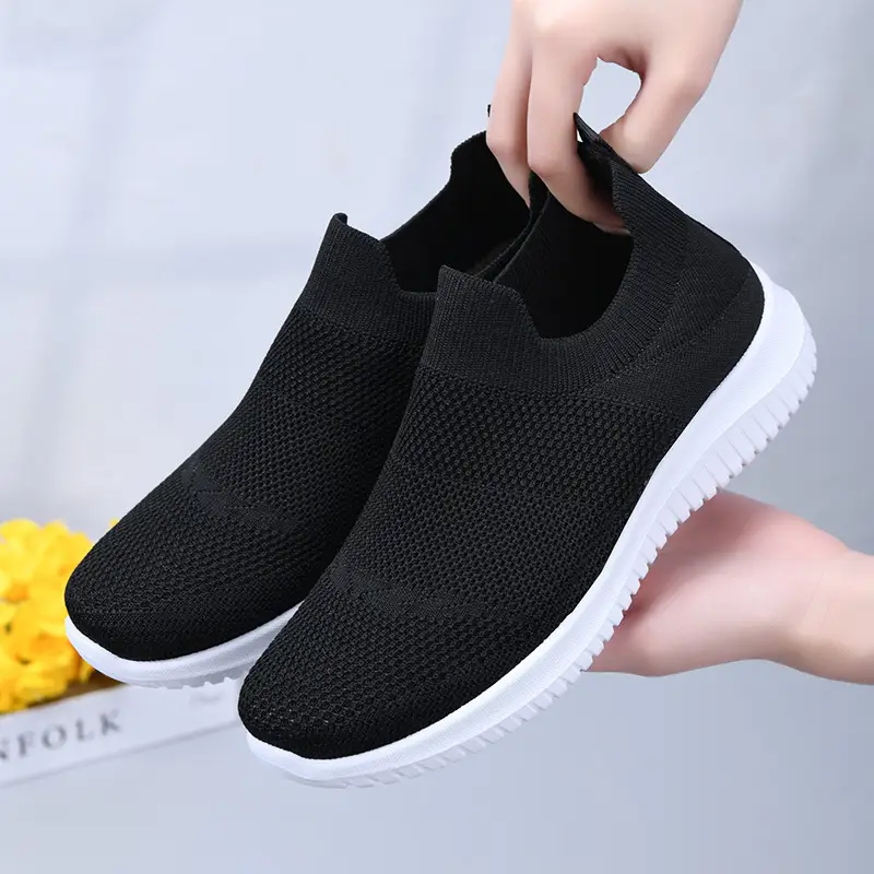 Cross-Border Slip-On Women's Shoes, Mother's Shoes, Summer Fly-Knit Breathable Single Shoes, Lightweight Soft-Soled Shoes for the Elderly, Mesh Sports Shoes — feature 5