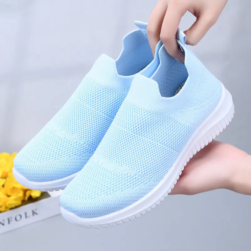 Cross-Border Slip-On Women's Shoes, Mother's Shoes, Summer Fly-Knit Breathable Single Shoes, Lightweight Soft-Soled Shoes for the Elderly, Mesh Sports Shoes — feature 6