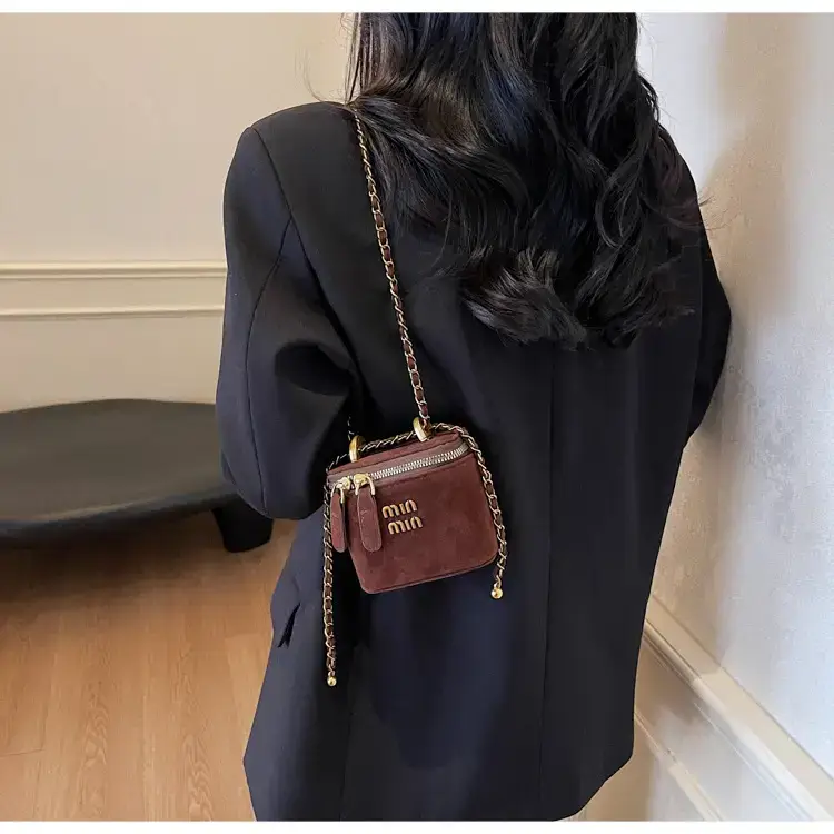Mini Chain Bag for Women Winter New Retro Shoulder Bag — feature 21