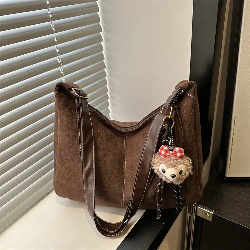 Black Retro Shoulder Messenger Bag for Women 2024 - Image 9