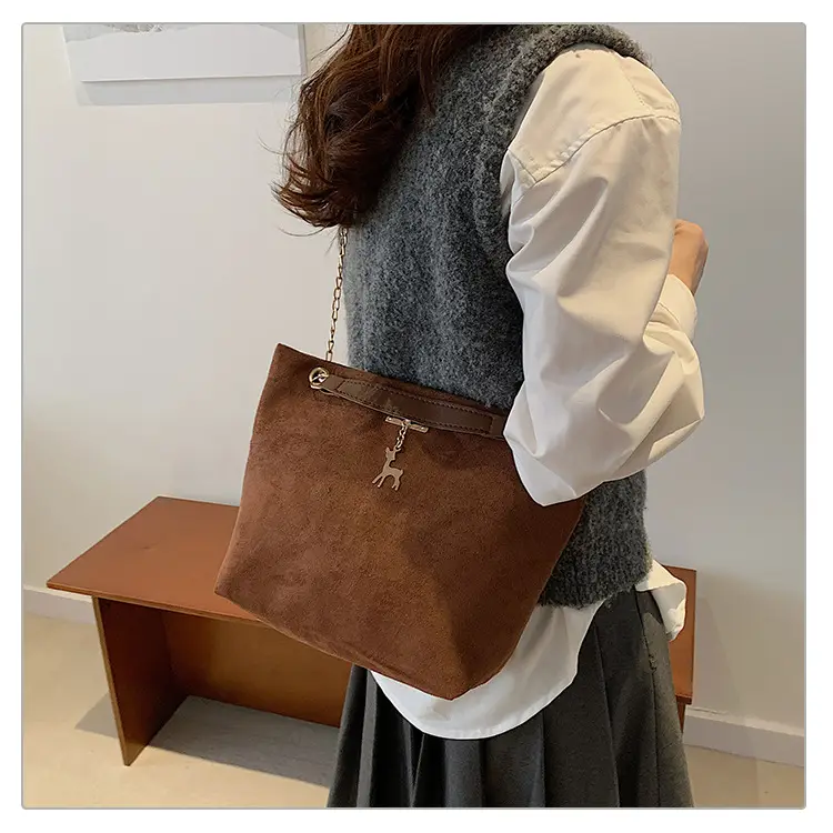 Vintage Chain Shoulder Bag Women 2024 Winter New Style — feature 23