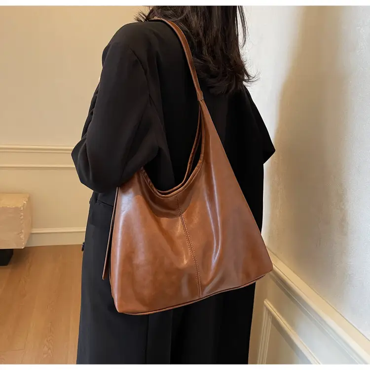 Women's Black Leather Shoulder Bag 2024 Winter Large Capacity — feature 29