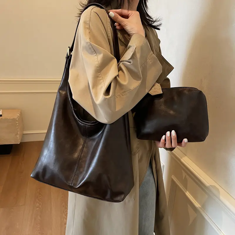 Women's Black Leather Shoulder Bag 2024 Winter Large Capacity - Image 2