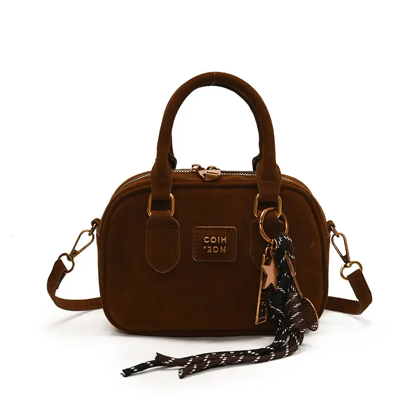 2024 Winter Women's Black Shoulder Bag with Crossbody Strap - Image 2