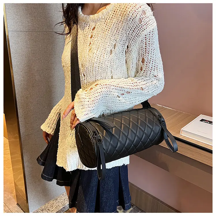 Black Rhombic Embroidered Shoulder Messenger Bag — feature 57