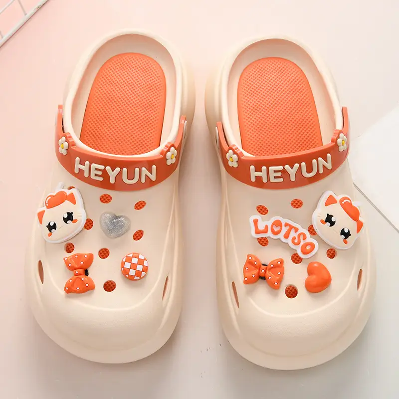 Thick-soled heightening hole shoes women's summer wear non-slip slippers EVA beach cute cartoon poop feeling baotou sandals - Image 4