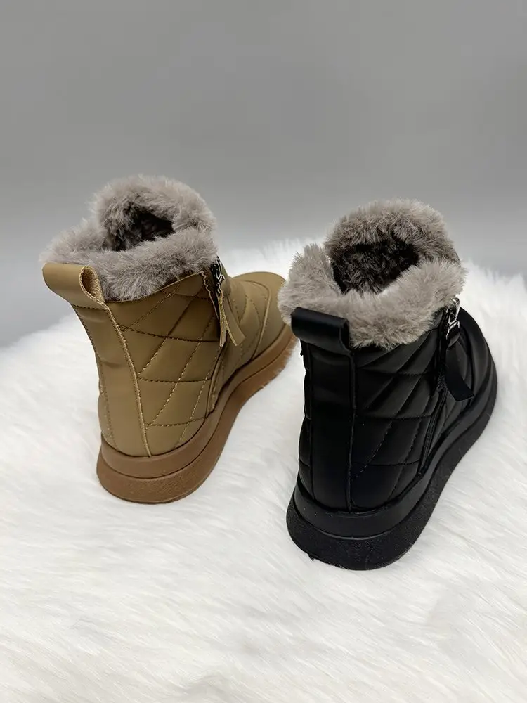 Women's Fleece Lined Snow Boots Black Large — feature 10