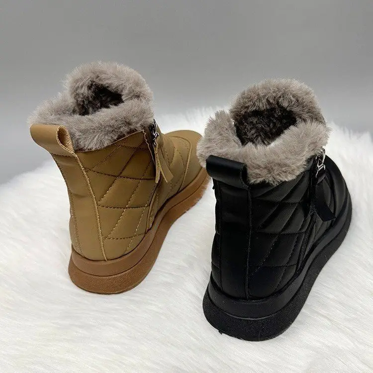 Women's Fleece Lined Snow Boots Black Large — feature 3