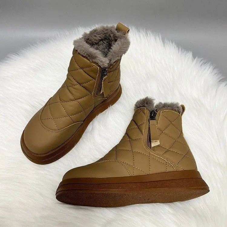 Women's Fleece Lined Snow Boots Black Large — feature 5
