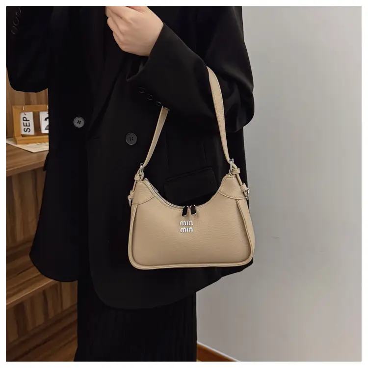 Black Crossbody Bag Women Retro European 2024 — feature 13