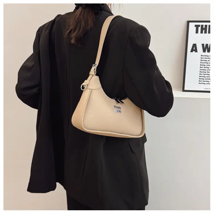 Black Crossbody Bag Women Retro European 2024 — feature 14