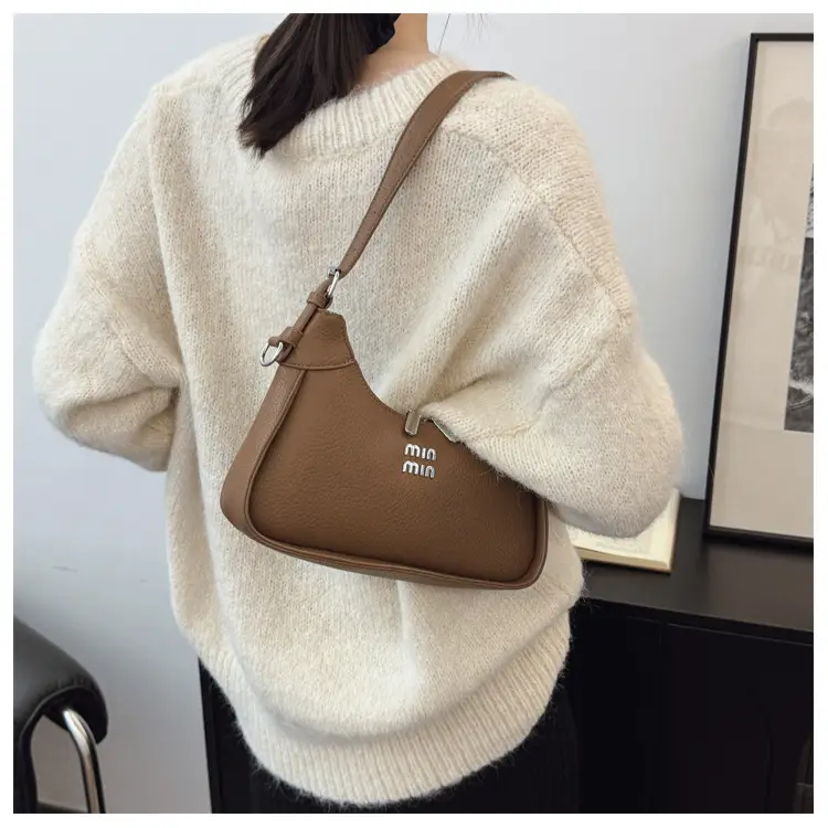 Black Crossbody Bag Women Retro European 2024 — feature 16