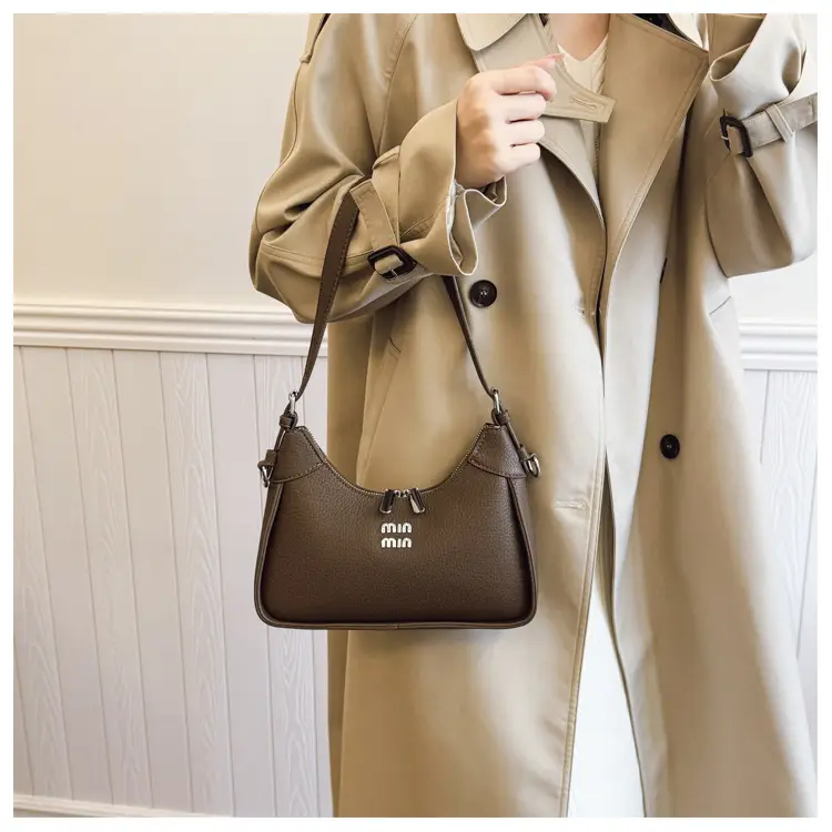 Black Crossbody Bag Women Retro European 2024 — feature 20
