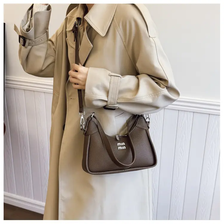Black Crossbody Bag Women Retro European 2024 — feature 21