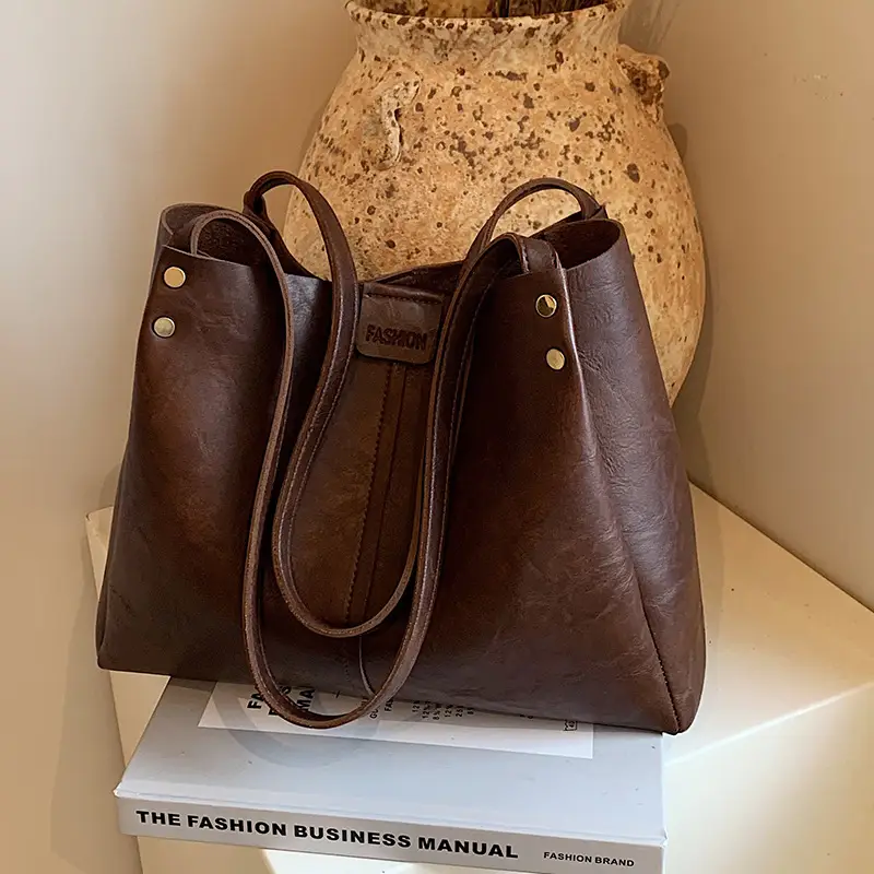 Brown Leather Retro Commuter Tote Bag 2024