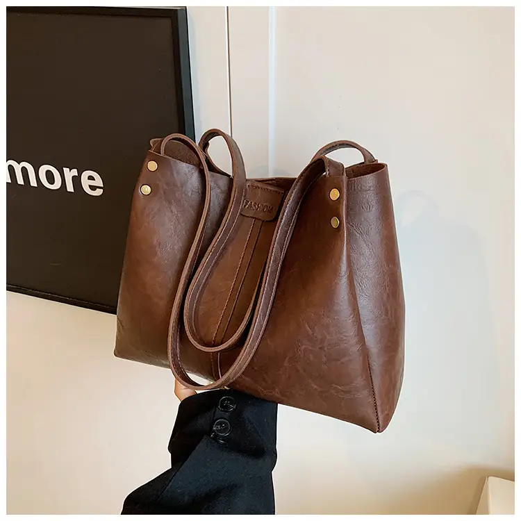 Brown Leather Retro Commuter Tote Bag 2024 — feature 18