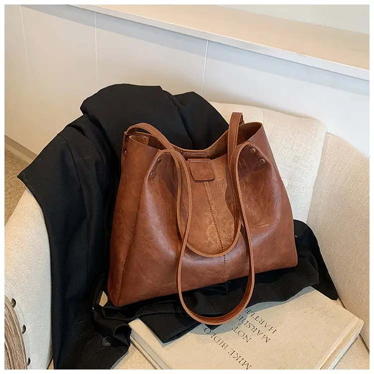 Brown Leather Retro Commuter Tote Bag 2024 — feature 23
