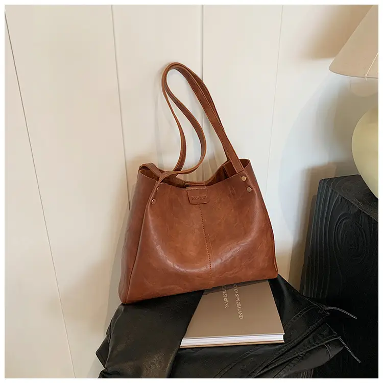 Brown Leather Retro Commuter Tote Bag 2024 — feature 25
