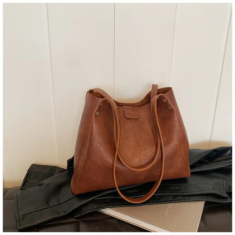 Brown Leather Retro Commuter Tote Bag 2024 — feature 27