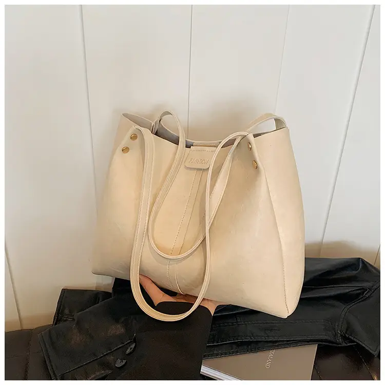 Brown Leather Retro Commuter Tote Bag 2024 — feature 28