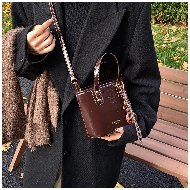 2025 Women's Square Black Shoulder Crossbody Bag with Pendants — feature 20