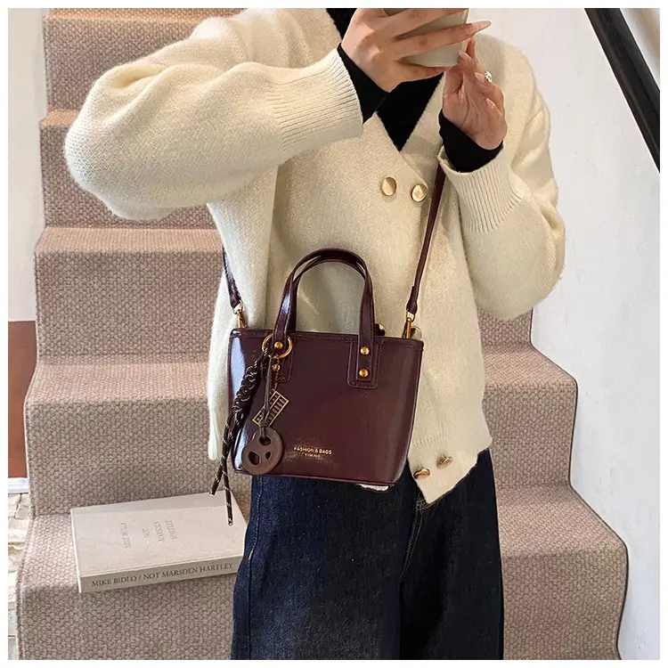 2025 Women's Square Black Shoulder Crossbody Bag with Pendants — feature 25
