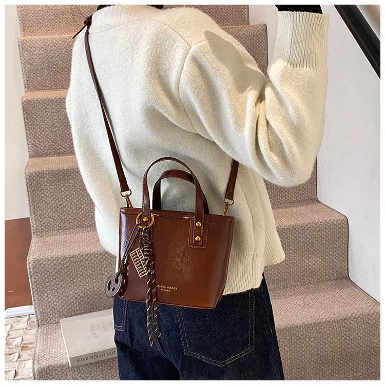 2025 Women's Square Black Shoulder Crossbody Bag with Pendants — feature 31