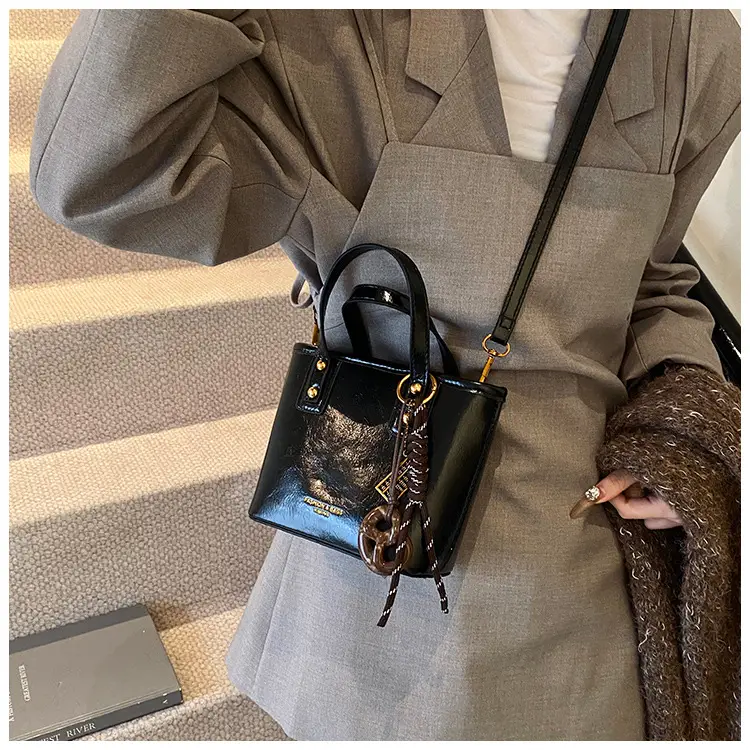 2025 Women's Square Black Shoulder Crossbody Bag with Pendants — feature 40