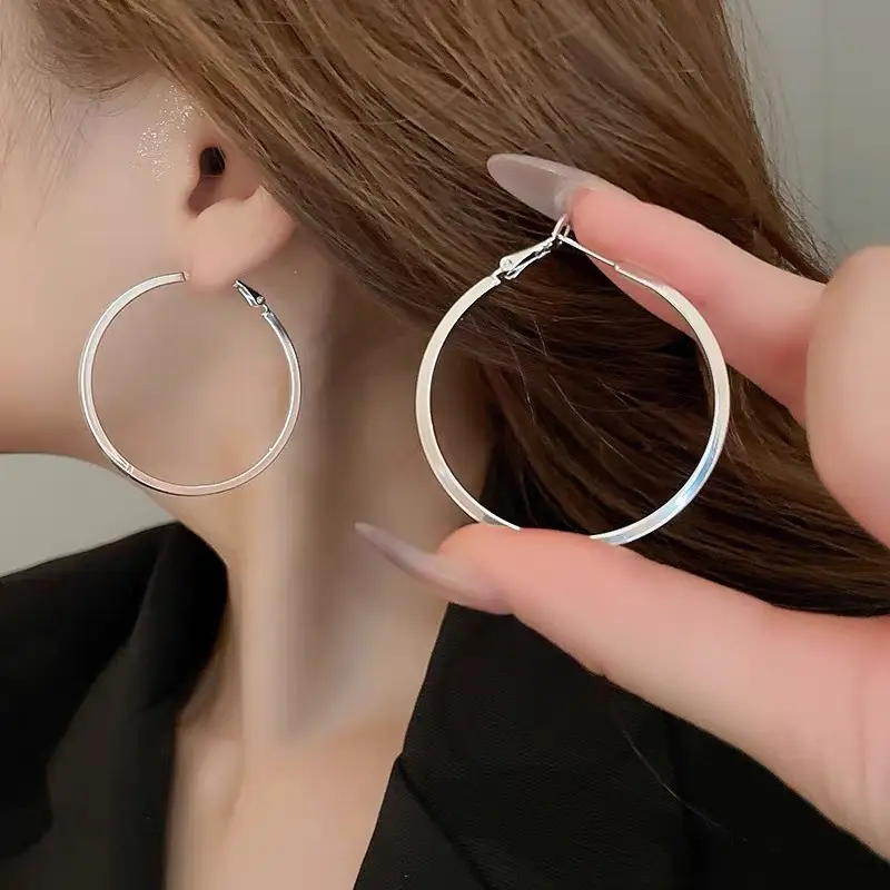 Golden Ring Ear Ring Women's 2024 New Explosive Ear Buckle Light Luxury Advanced Ear Ring Earrings Autumn and Winter Ring Earrings — feature 20