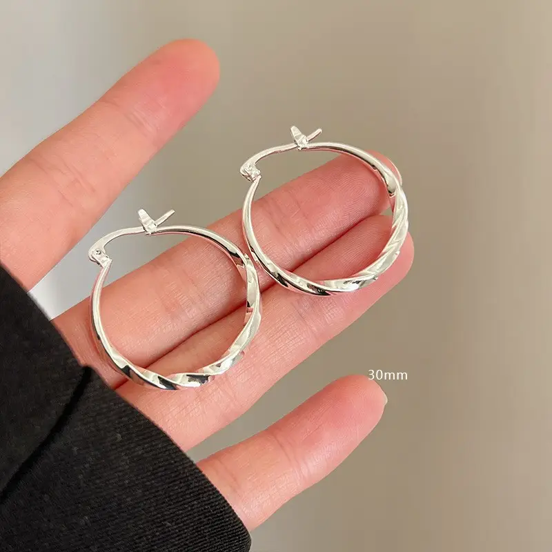 Golden Ring Ear Ring Women's 2024 New Explosive Ear Buckle Light Luxury Advanced Ear Ring Earrings Autumn and Winter Ring Earrings — feature 36
